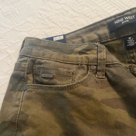 Nine West NWT 10 gramercy skinny ankle jeans green camo stretchy w/front & back - Picture 3 of 8